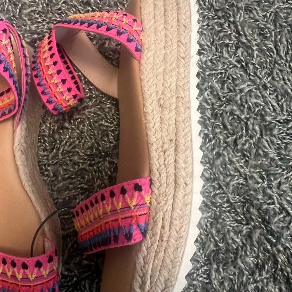 Wonder Nation Girls Pink Embroidered Espadrille Sandals - Size 3
